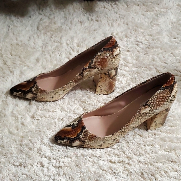 Charles David chunky heeled snake print shoes - Picture 2 of 8
